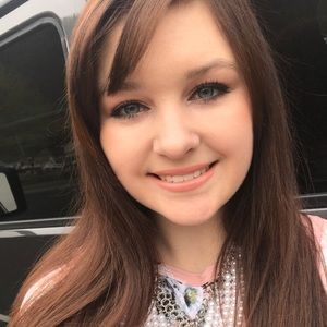 Meet your Posher, Ciara